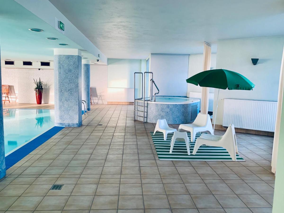 City View Wellness Apartment Swim&Steam&Relax Krasków Exterior foto